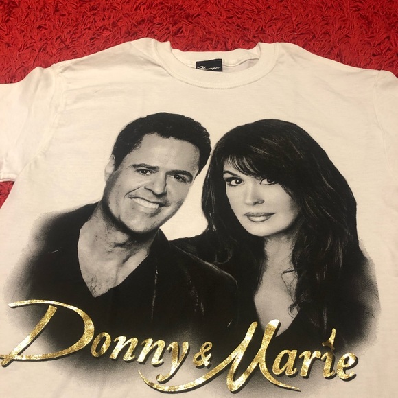 ❗️Vintage Donny & Marie Graphic T-Shirt❗️ - Picture 2 of 5